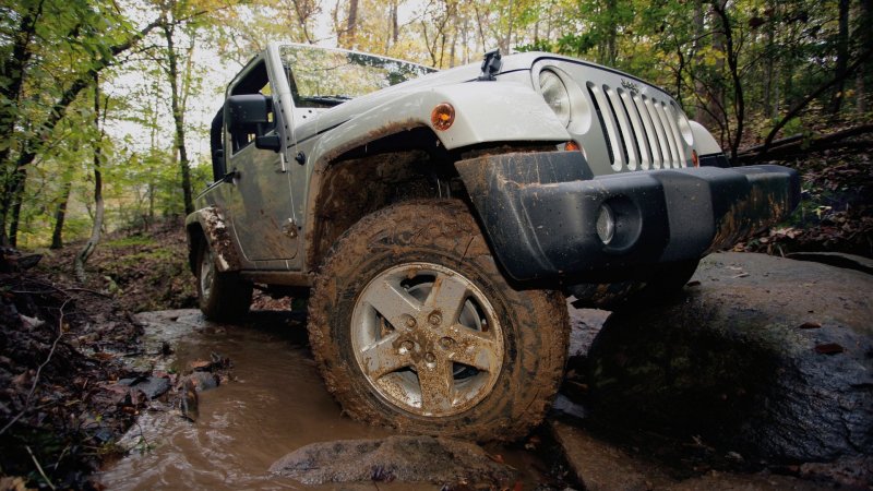 A West Virginia Jeep Dealer Made its Own Off-Road Course