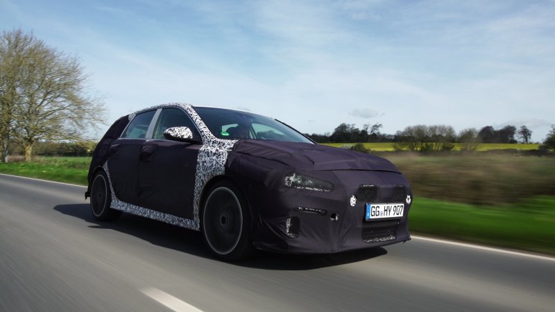 Watch Hyundai’s New i30 N Hot Hatch Thrash Around the U.K.