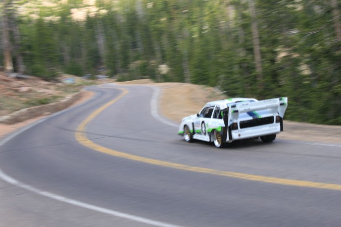 The 2017 Pikes Peak Hillclimb Was Full of Wonderful Historic Cars