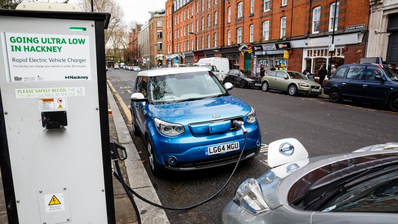 Uber to Charge Additional ‘Clean Air Fee’ to Help London Drivers Pay Electric Cars