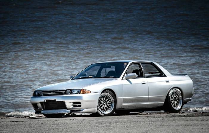 Buy the 4-Door R32 Skyline GT-R That Nissan Never Made