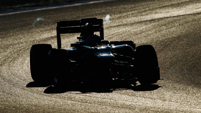 Watch Robert Kubica’s Renault Sport Formula One Test at Circuit Paul Ricard