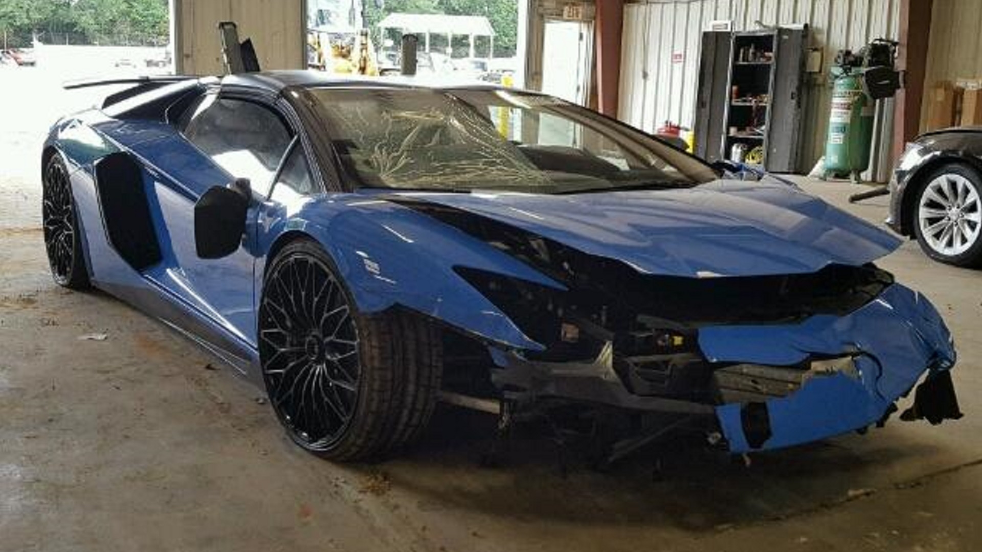 Lamborghini Burnout Crash