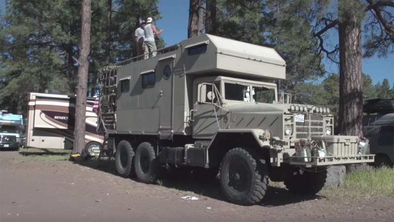 Watch Stampeding Bison Ram a Rental Car at Yellowstone National Park