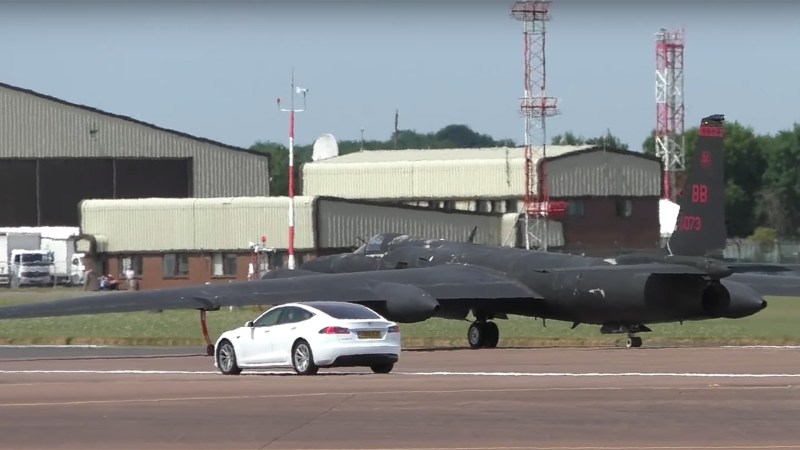 Watch This Tesla Model S Help a Lockheed Martin U-2 Take Off