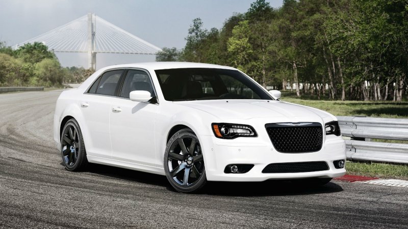 UPDATE: FCA Won’t Build a Hellcat-Powered Chrysler 300 in 2018, Report Says