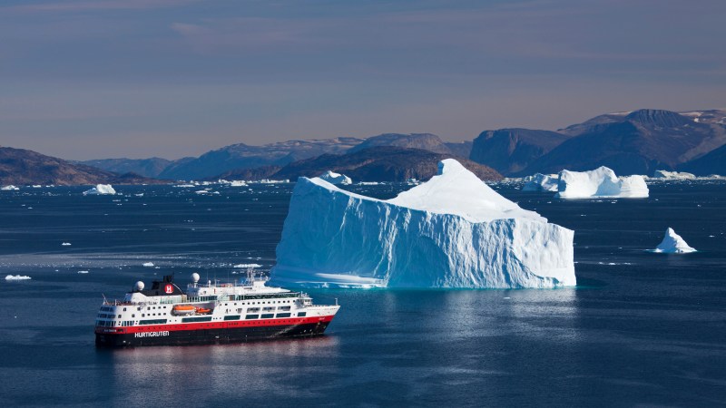 Hurtigruten Cruise Ships Stream Underwater Drone Footage for Passengers