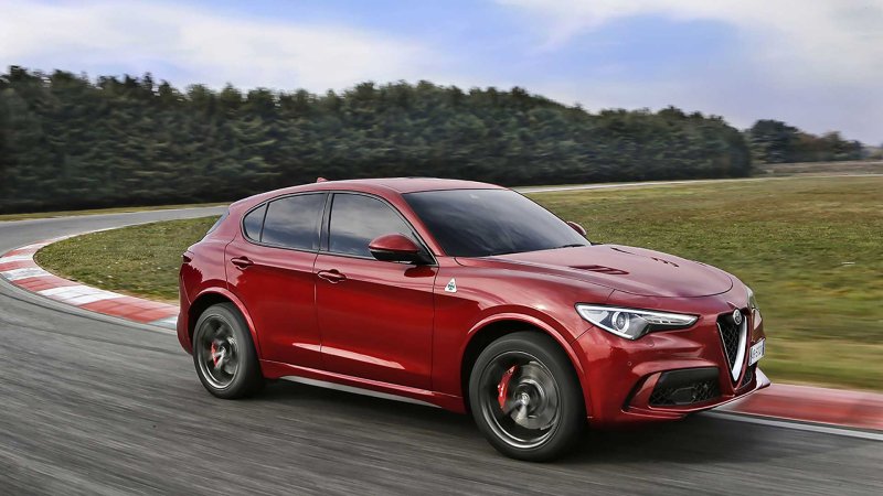 The 505-HP Alfa Romeo Stelvio Quadrifoglio Finally Goes On Sale…in Europe