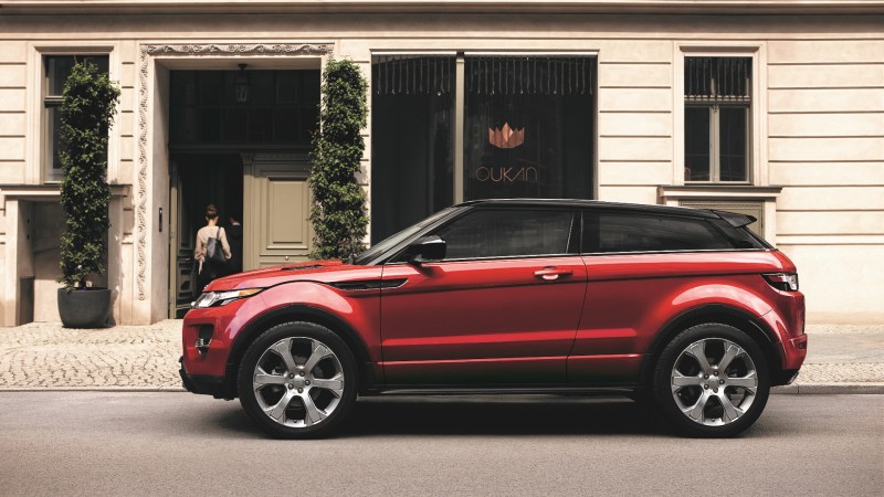 Land Rover Quietly Killed the Three-Door Range Rover Evoque