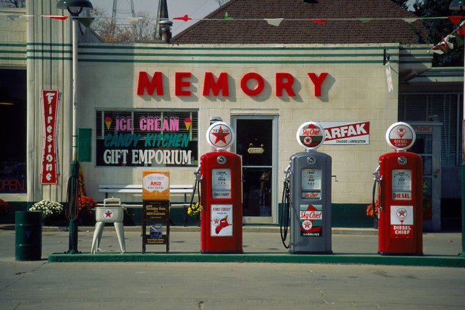 Holiday Travel Drives Up Prices at the Pumps