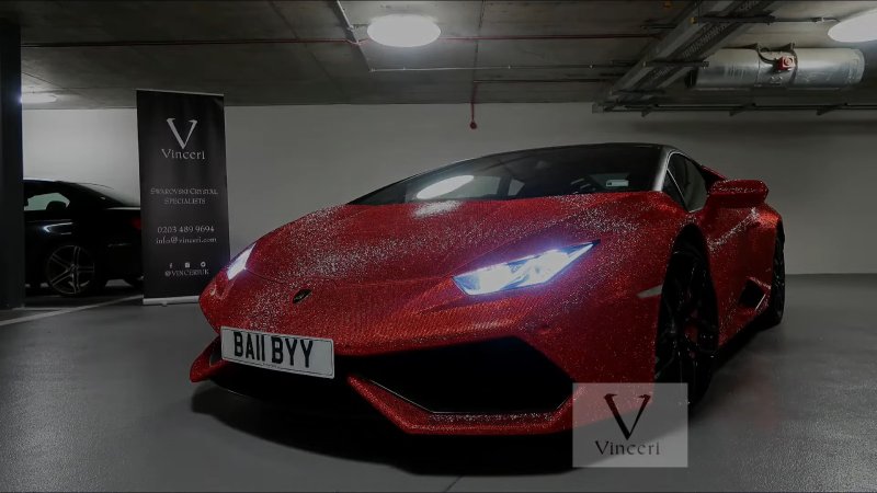 Woman Covers Her Lamborghini Huracan in 1.3 Million Crystals