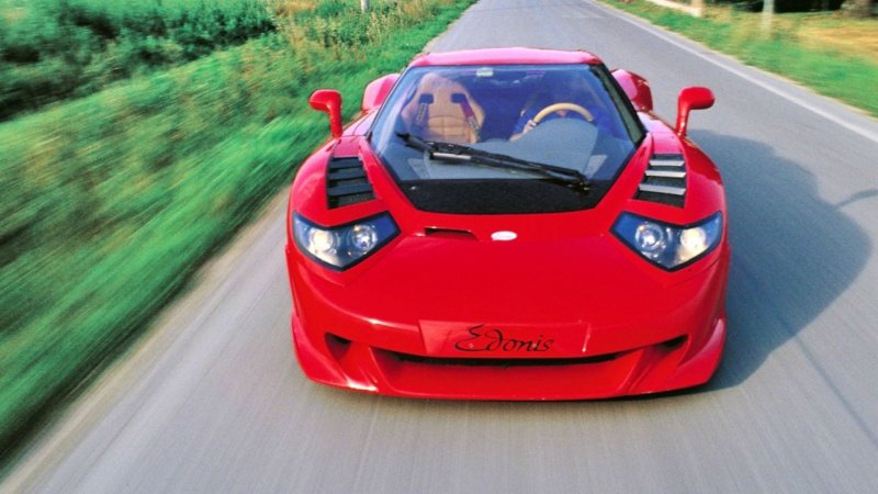 The 720-Horsepower SP-110 Edonis Fenice Brings the Bugatti EB110 Back to Life