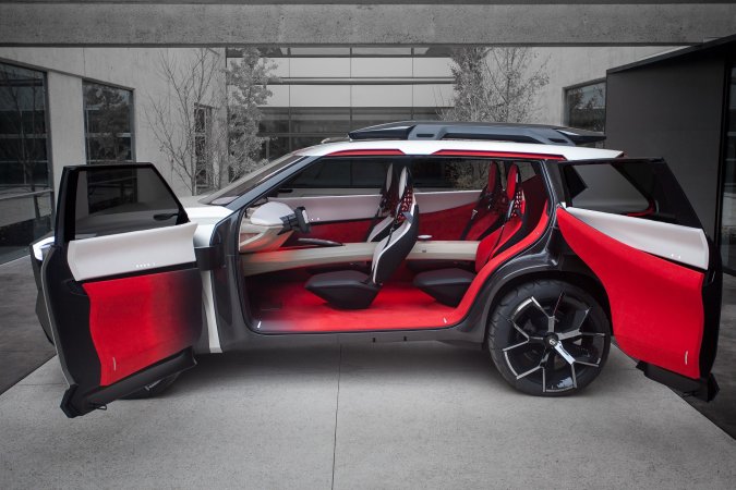 Nissan Xmotion SUV Concept Debuts in Detroit