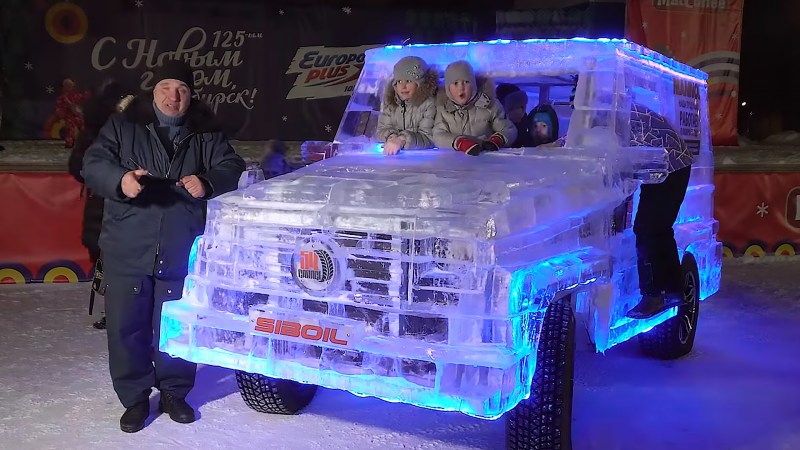 Russian Man Makes a Driveable Mercedes-Benz G-Wagen Out of Ice in Siberia