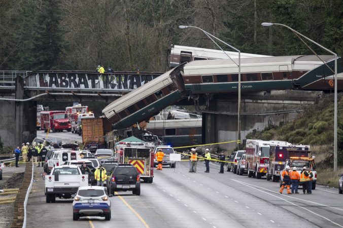 Amtrak May Stop Running on Tracks Lacking Safety Technology