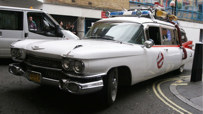 <em>Ghostbusters</em> Ecto-1 Clone Hit While Being Towed