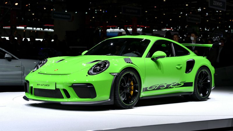 2019 Porsche 911 GT3 RS Makes Public Debut in Geneva