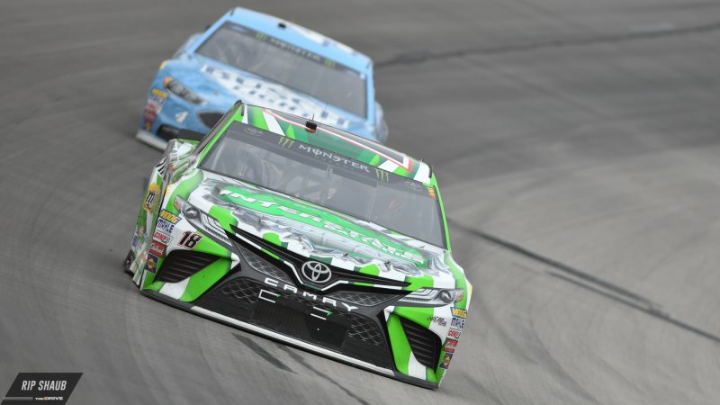 Kyle Busch Finally Takes His First Bow of 2018 at Texas Motor Speedway