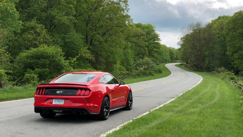 2018 Ford Mustang GT Performance Pack 2 Group Review: Where Muscle Car Meets Track Attacker