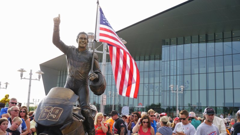 Scenes From the Just-Unveiled Nicky Hayden Memorial in Owensboro, Kentucky