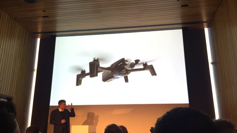 Parrot’s Bio-Inspired Anafi Drone Shoots 4K and Moves Like You Need It To