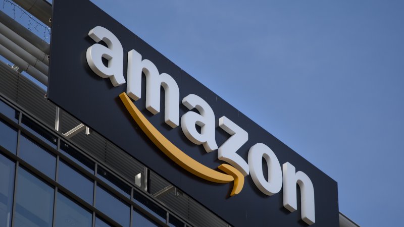 Amazon Patents Aerial Fulfillment Centers for Improved Drone Delivery