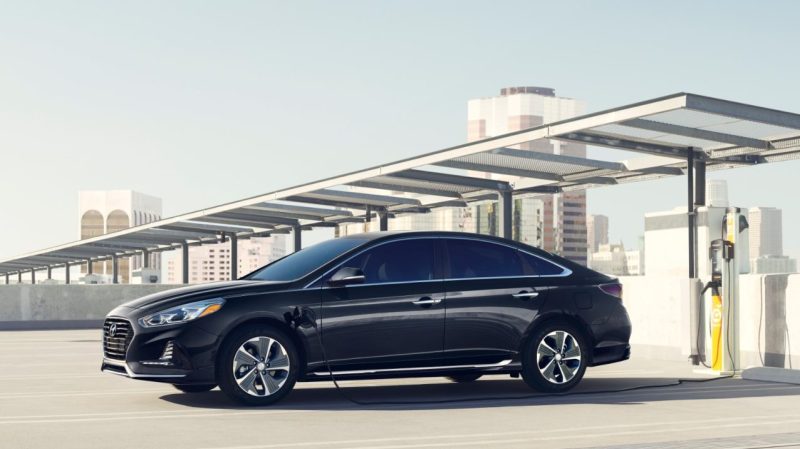 2018 Hyundai Sonata Plug-In Hybrid: 600-Mile Range, 2.7-Hour Charge Time