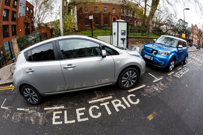 Nissan Leaf Owners Claim They Were Misled by Company