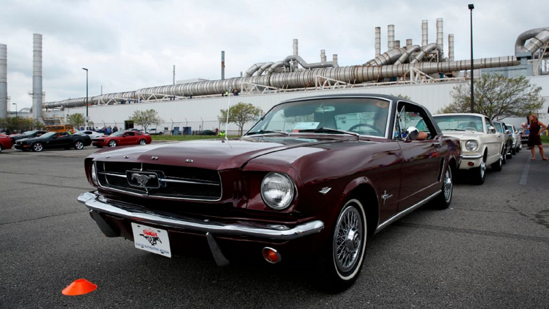 US Sen. Sherrod Brown Introduces Bill Giving $3,500 Discounts on American-Made Car Purchases