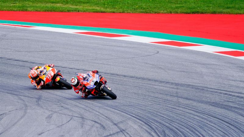 MotoGP Austria: Jorge Lorenzo Beats Marc Marquez in Epic Last-Lap Showdown