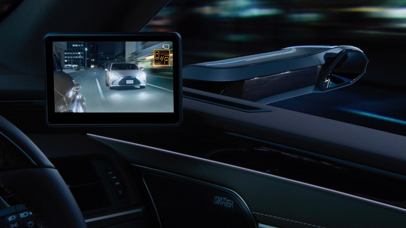 The 2019 Lexus ES Gets Cameras Instead of Sideview Mirrors, but Only in Japan