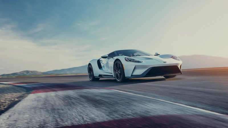 Ford: 350 More GT Supercars on the Way