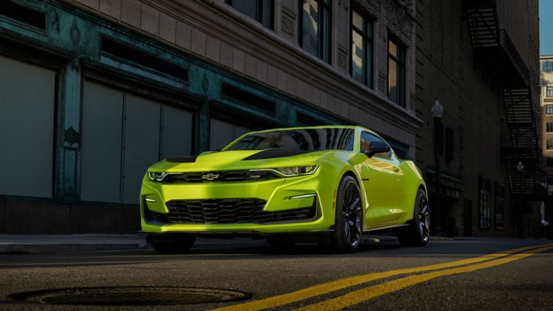 Chevrolet Is Debuting This 2019 Camaro SS in Eye-Searing Shock Yellow at SEMA