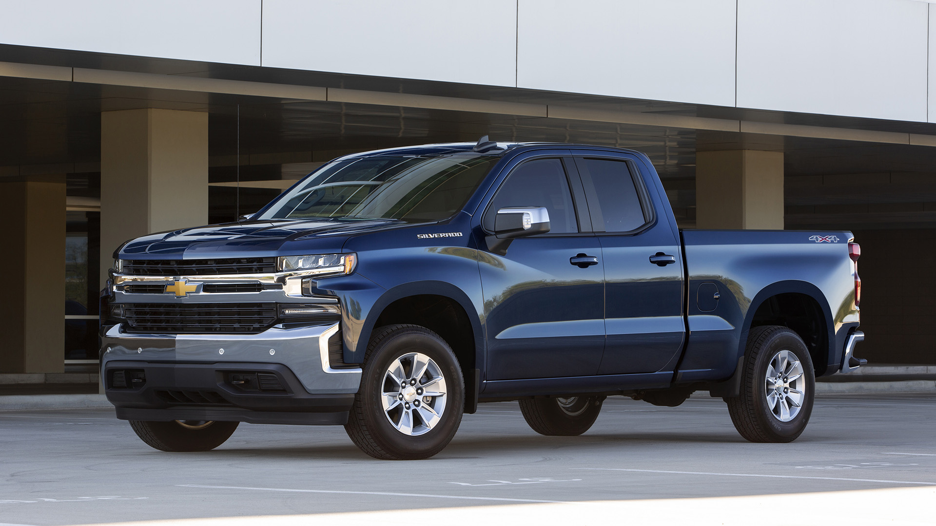 GM on Chevy Silverado 4-Cylinder Fuel Economy: Don't Look at the EPA Rating