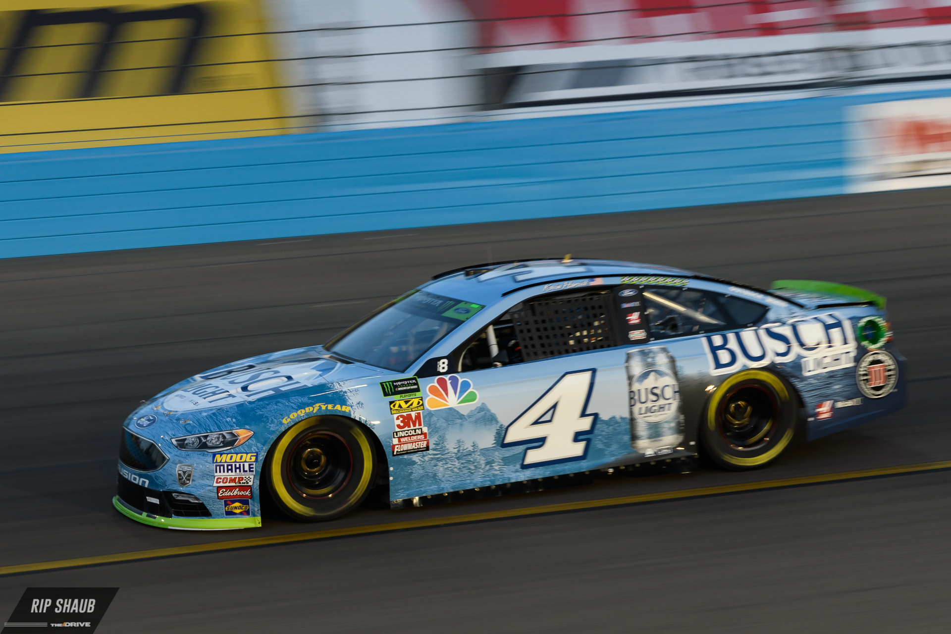 Kevin Harvick Turns Bad Week Around With NASCAR Phoenix Pole