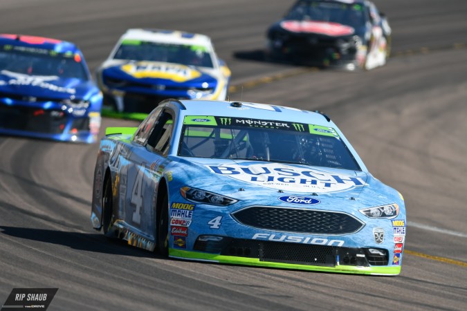 Kevin Harvick’s Pit Crew Reshuffled Ahead of NASCAR Finale at Homestead