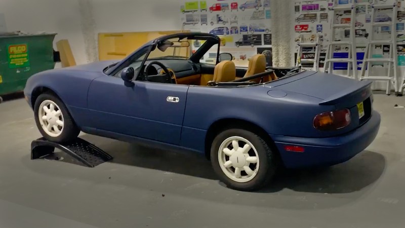 A Vinyl Wrap Turned This Bride’s Mazda Miata Into Her ‘Something Blue’