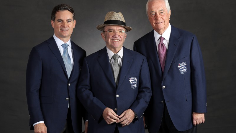 Jeff Gordon, Roger Penske Highlight List of 2019 NASCAR Hall of Fame Inductees