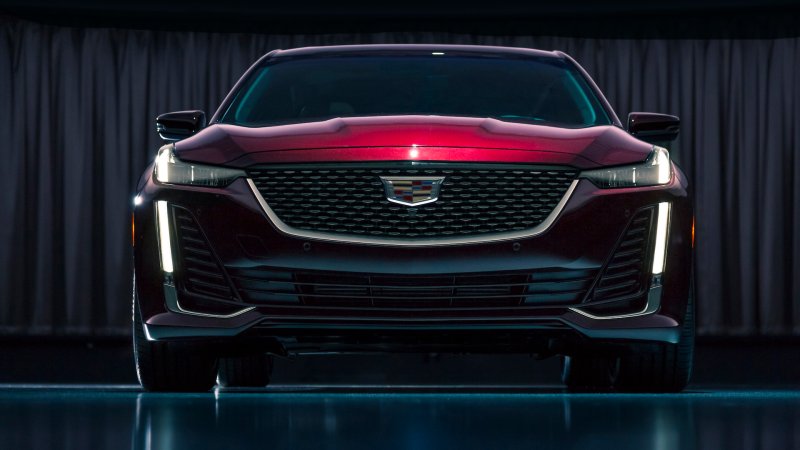 2020 Cadillac CT5: Detroit’s Luxurious Sports Sedan Takes Aim at BMW, Mercedes-Benz