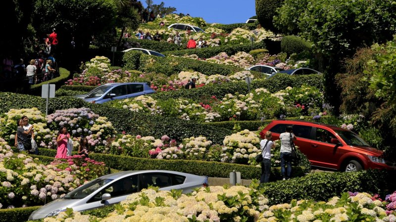 Soon You Might Have to Pay to Drive San Francisco’s Famous Lombard Street