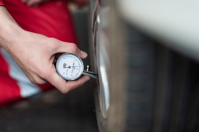 Best Tire Pressure Gauges: Get the Air Pressure Needed for Maximum Performance