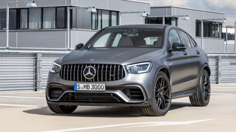 2021 Mercedes-AMG GLB 35 Is an Oddly Shaped People Mover With 302 HP, Seating for Seven