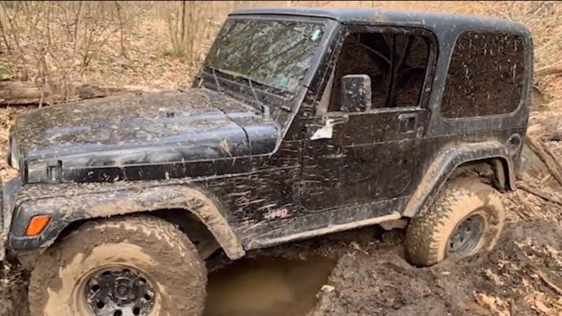 Police Looking for Idiot in Jeep Wrangler Who Destroyed Philly Nature Trail, Ran Over Turtle