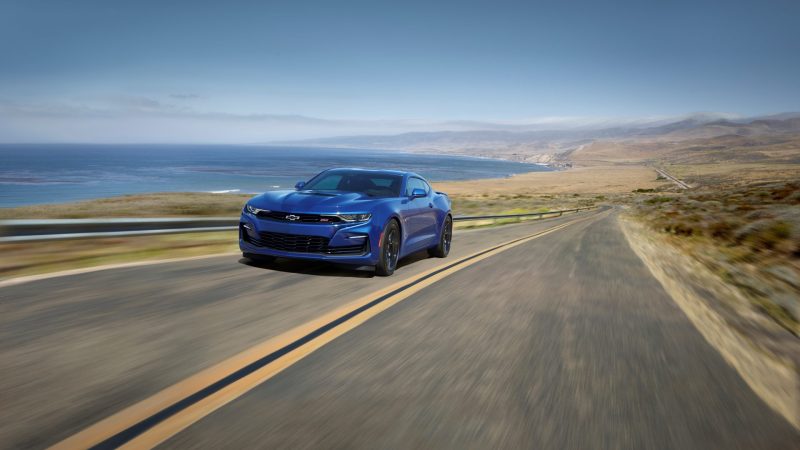 GM Targets Ford Mustang Owners With $5,500 Off Chevrolet Camaro in December