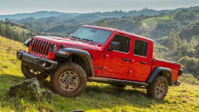 The Jeep Gladiator Finally Gets a 442 LB-FT Diesel for 2021