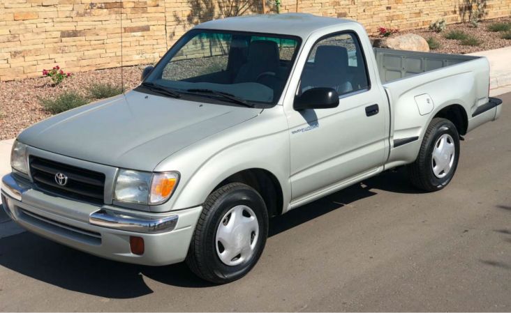 Found on Craigslist: Mint-Condition 2000 Toyota Tacoma Pickup Truck With Just 7K Miles