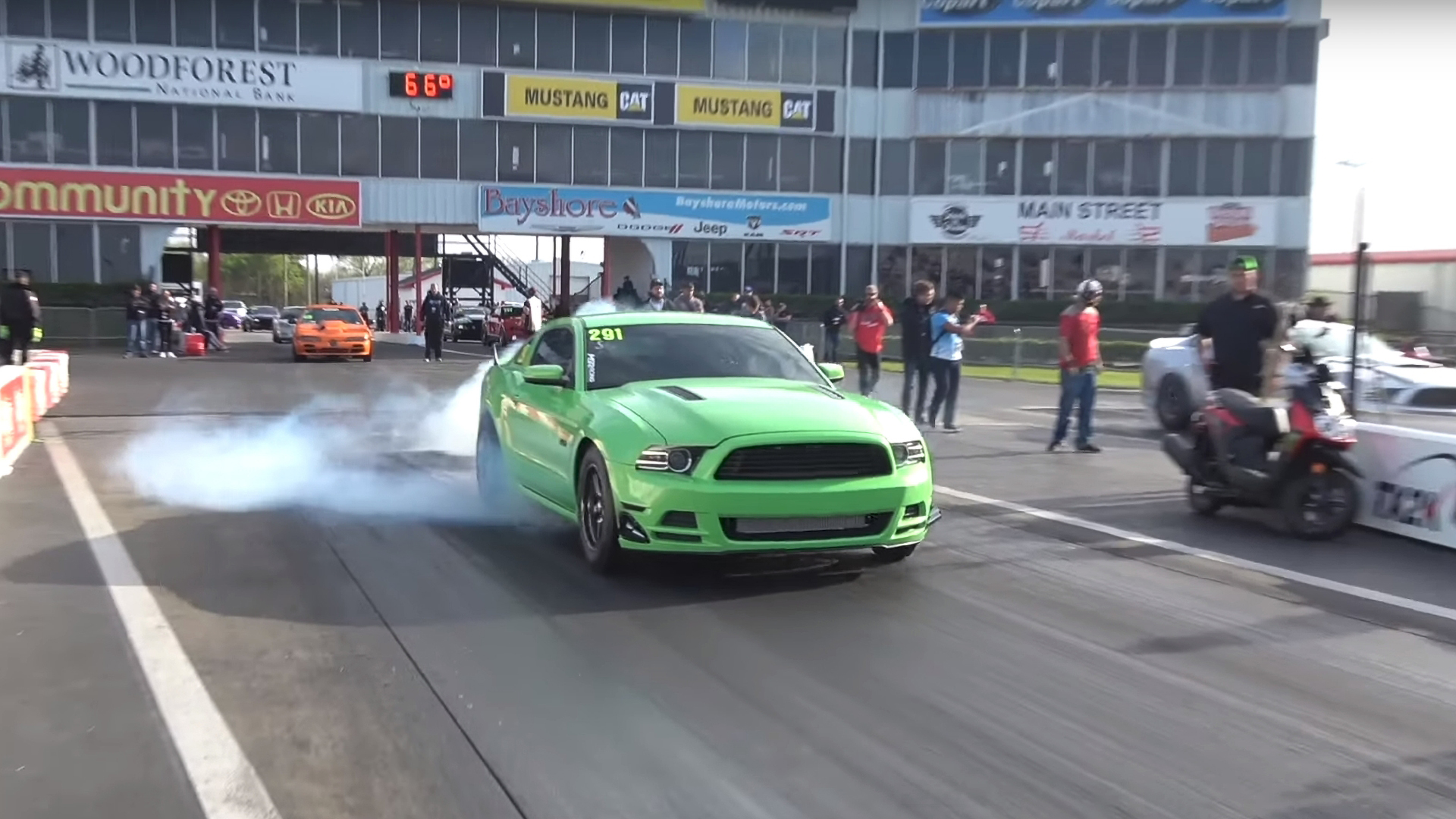 Watch This 2 000 HP Ford Mustang Decimate the Quarter Mile in Seven Seconds