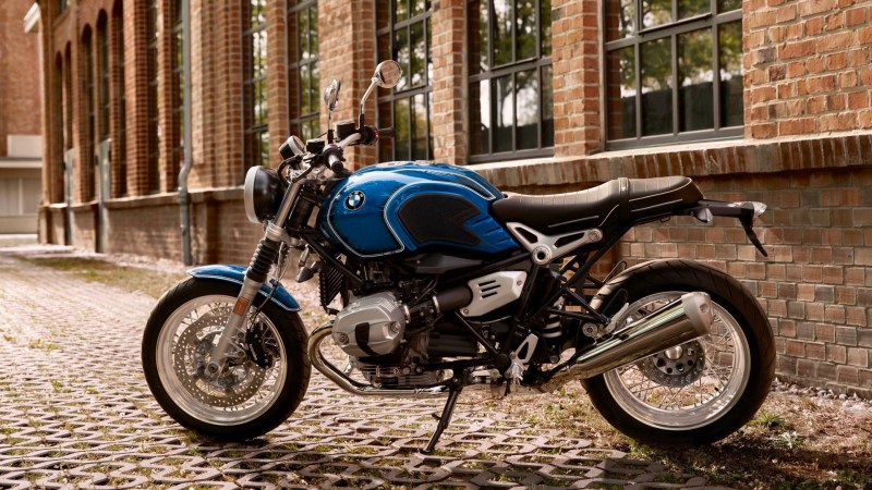 The BMW R 20 Concept Is a Love Letter to the Classic Big Boxer Engine