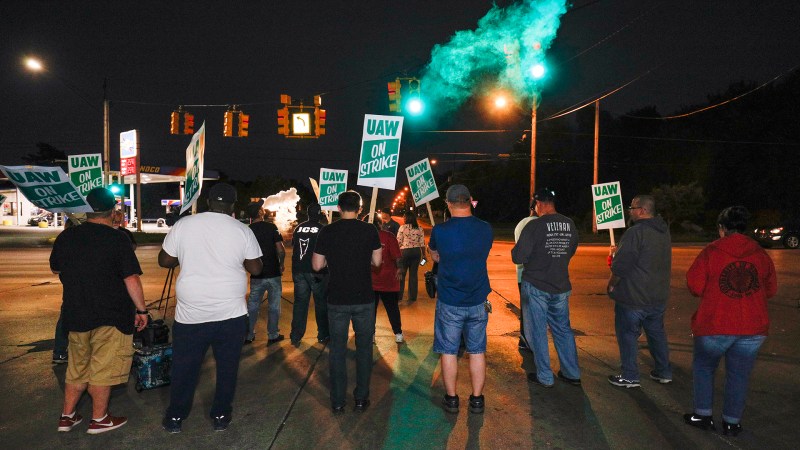 Nearly 50,000 Workers Walk Out Nationwide as UAW Strikes Against General Motors