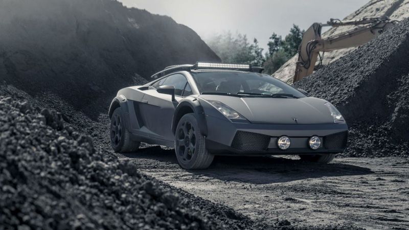 Watch the Off-Road Lamborghini Huracan Sterrato Sling Big Rooster Tails